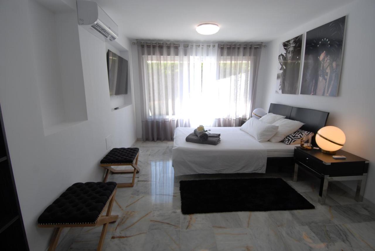 Little Paradise Close To La Sala In Puerto Banus / Quiet Marbella Bagian luar foto