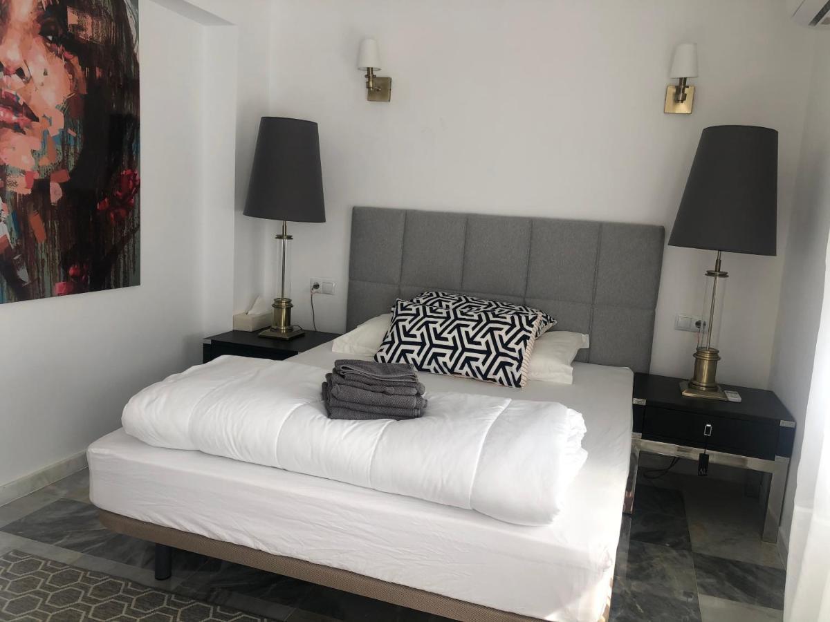 Little Paradise Close To La Sala In Puerto Banus / Quiet Marbella Bagian luar foto